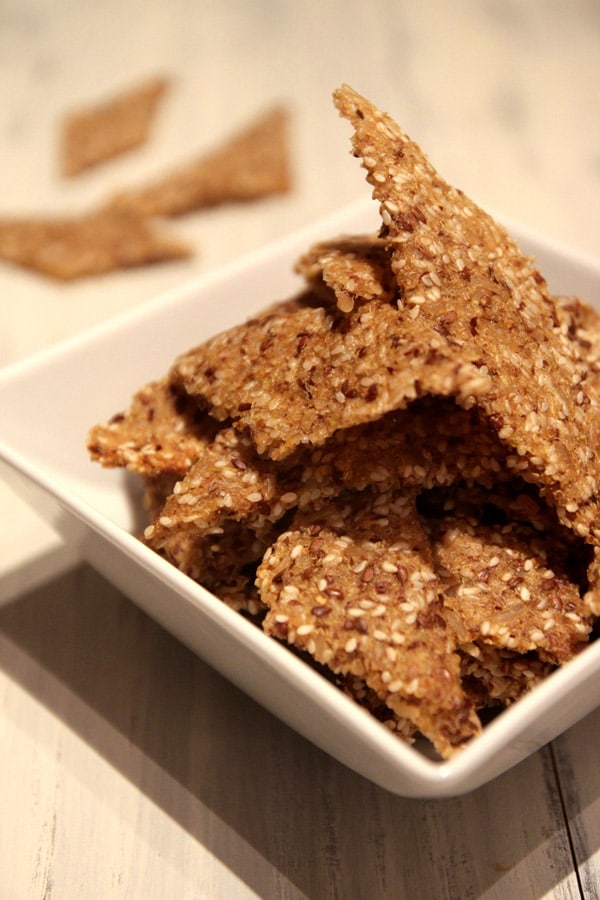 Quinoa Brown Rice Sesame Crackers - These easy to make crackers are packed with nutrients - brown rice, quinoa, sesame seeds and flax! A great way to save money while sticking to your healthy eating plans. - WendyPolisi.com