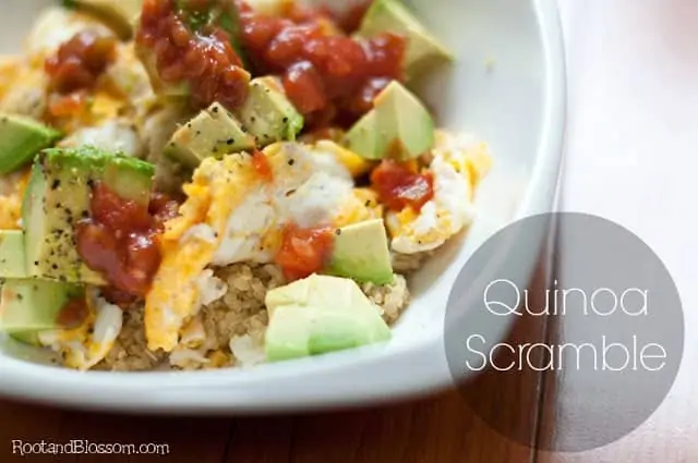 This easy to make quinoa breakfast scramble is the perfect way to start your day! It is a simple quinoa egg breakfast bowl that is healthy and easy.