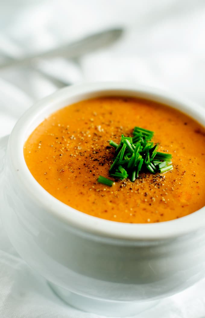 Creamy Garlic Tomato Soup