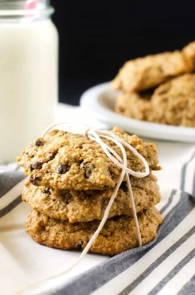 Quinoa Raisin Cookies - WendyPolisi.com