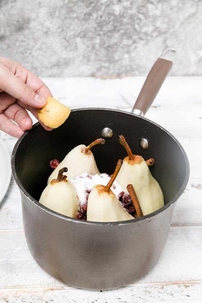 cranberry-spice-poached-pears_10