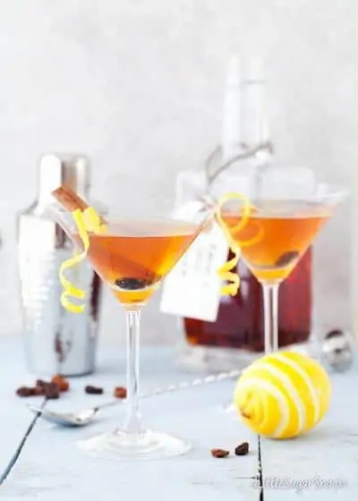 Photo of Hot Cross Bun Martini - Drink Easter Recipe Ideas