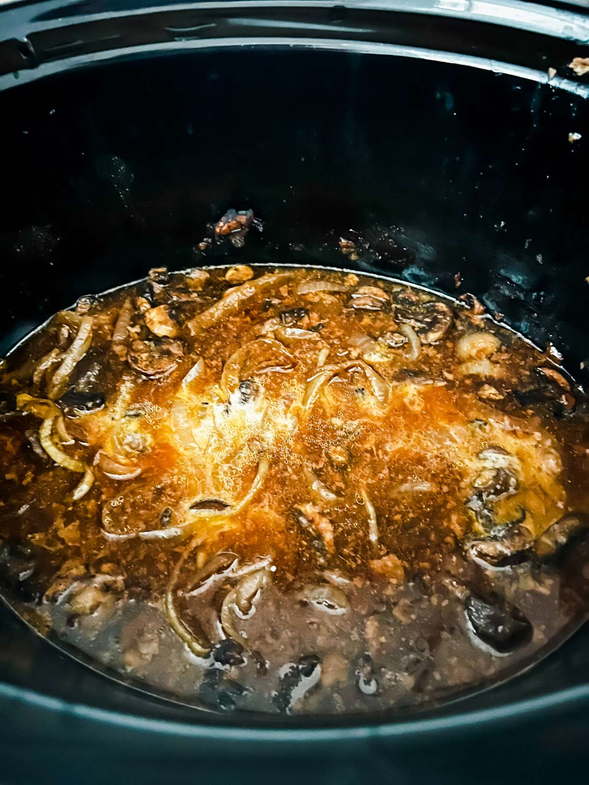 Cornstarch thickening salisbury steak gravy in a slow cooker.