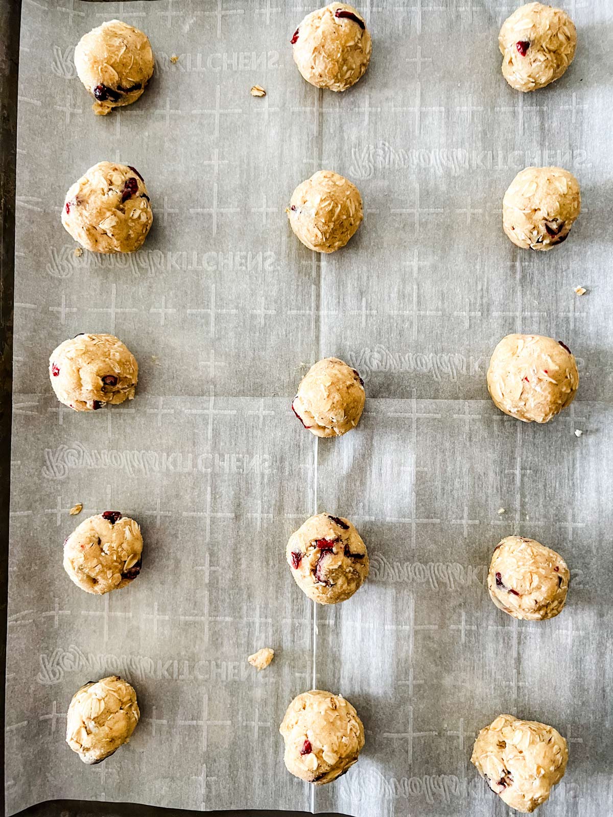 Oatmeal Craisin Cookies rolled into balls.